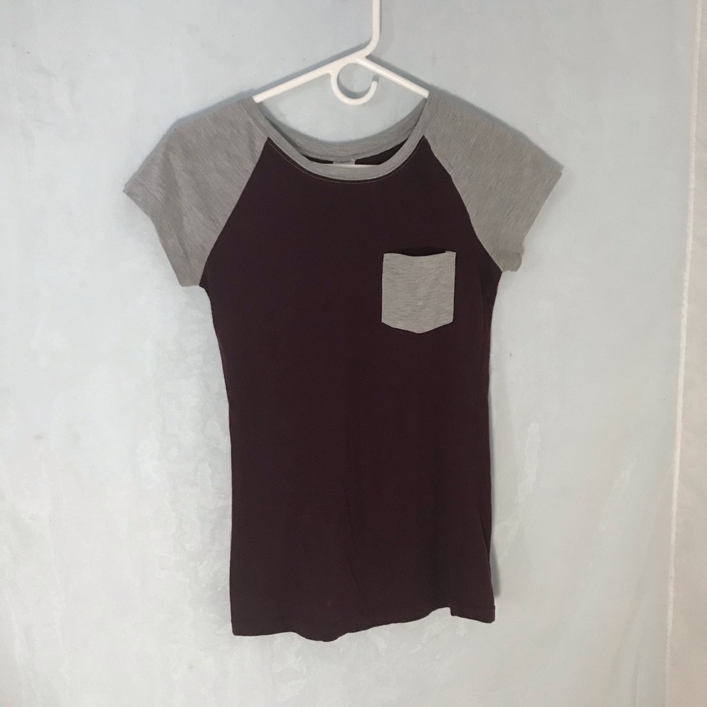 EMYRE t shirt with pocket